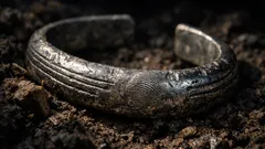 El brazalete de plata que reescribe la Edad del Bronce en Europa occidental