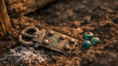 Hallan una tumba con hebilla militar romana que podría revelar la historia de un guerrero